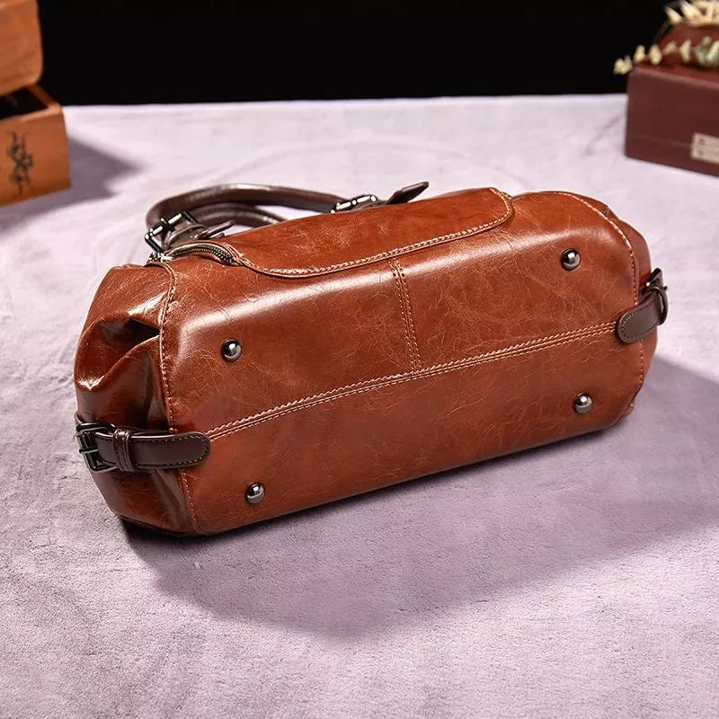 Annabella ™ leather bag
